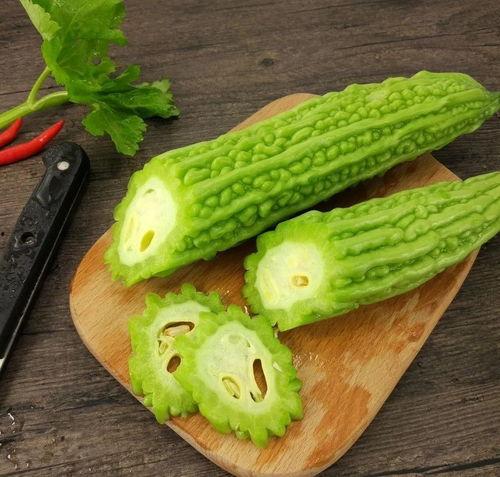 岑岑如何吃瓜,解锁夏日清凉新姿势