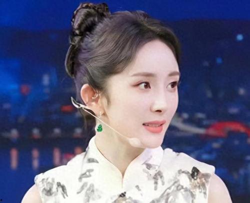 放明星张露芳,璀璨星空下的璀璨明星